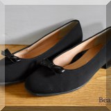 H54. Ara shoes with bow on front. Size 8 - $24 